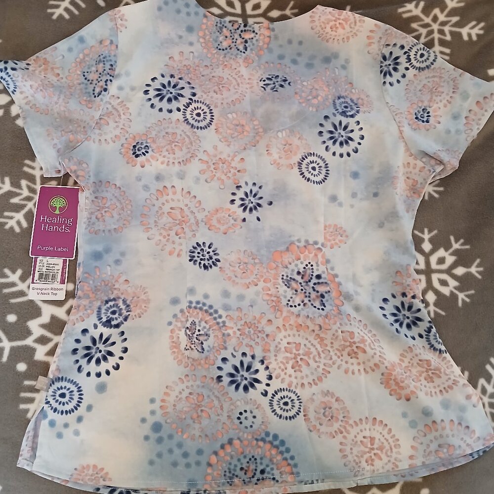Healing Hands Medallion Print Scrub Top - Picture 4 of 7
